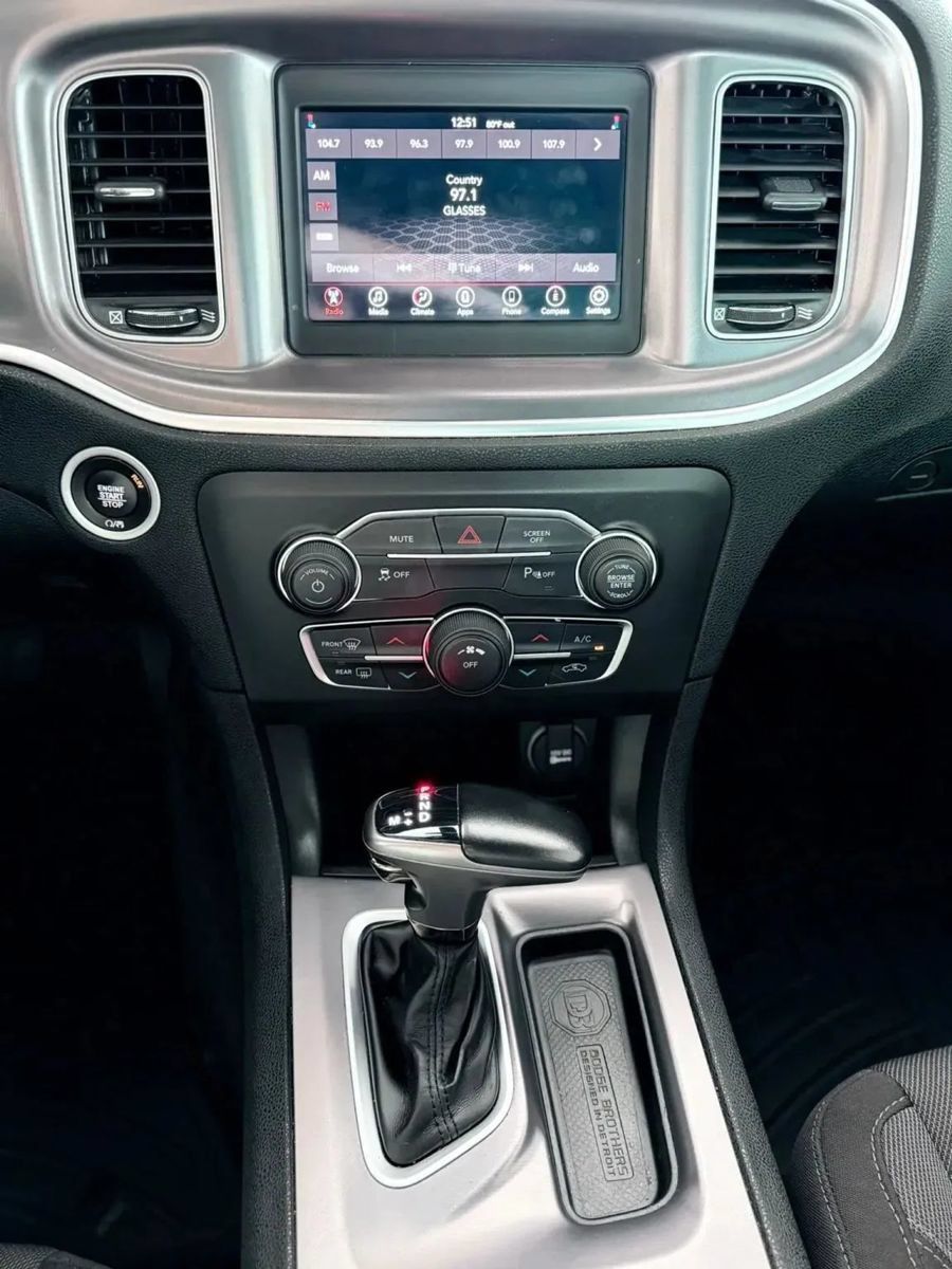 Used 2021 Dodge Charger SXT RWD image 22