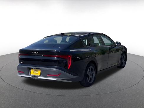 Used 2025 Kia K4 FWD image 14