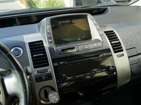 Used 2009 Toyota Prius Touring FWD image 40