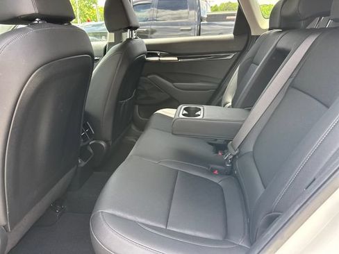 Used 2022 Kia Seltos SX w/ Sunroof Package AWD/4WD image 13