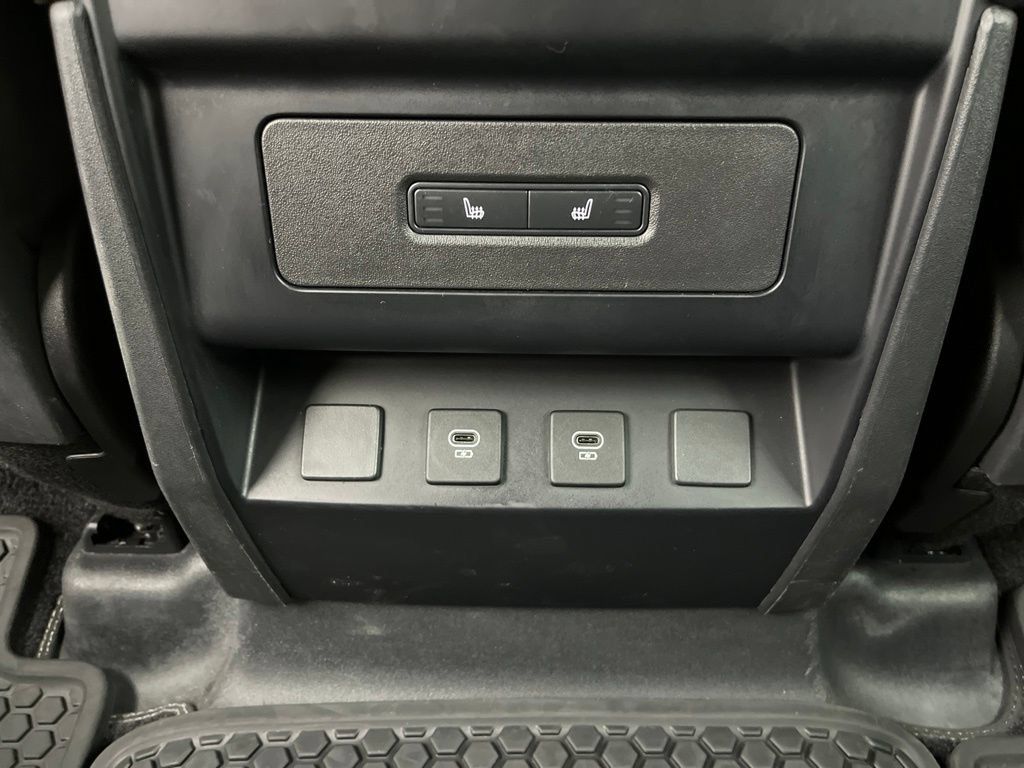 Used 2023 Land Rover Defender 110 X-Dynamic SE AWD/4WD image 26