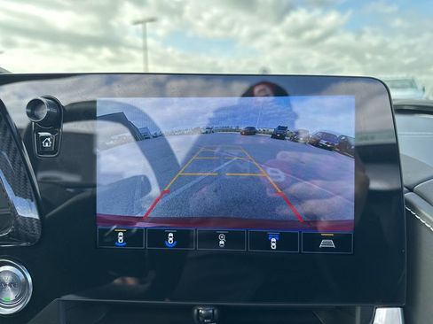 Used 2023 Chevrolet Corvette Stingray Premium Conv w/ Z51 Performance Package image 34