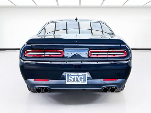 Used 2016 Dodge Challenger SXT w/ Blacktop Package image 5