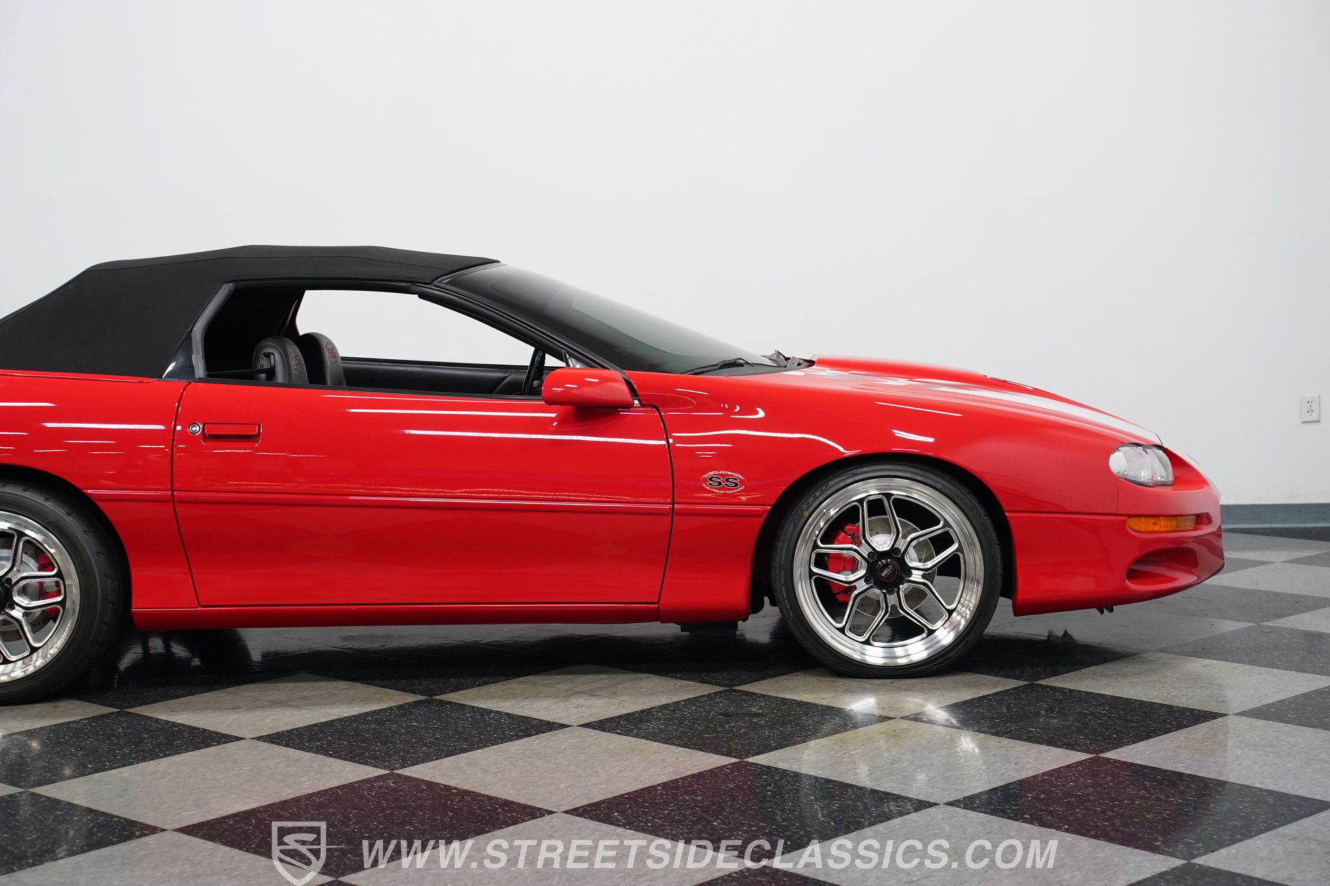 Used 2002 Chevrolet Camaro Z28 w/ SS Performance/Appearance Pkg RWD image 29