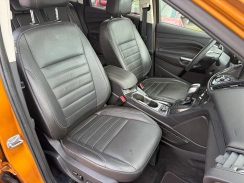 Used 2016 Ford Escape Titanium FWD image 11