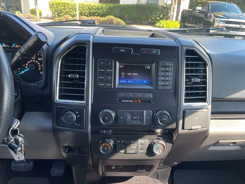 Used 2015 Ford F150 XLT w/ Equipment Group 301A Mid image 31