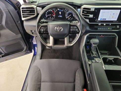 Used 2022 Toyota Tundra SR5 w/ SR5 Convenience Package RWD image 14