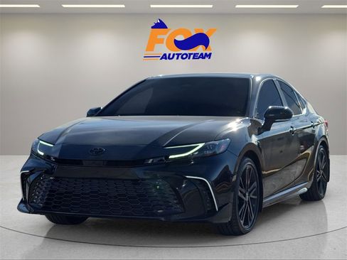Used 2025 Toyota Camry XSE image 1