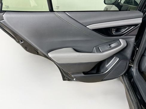 Used 2025 Subaru Outback Onyx Edition AWD/4WD image 26