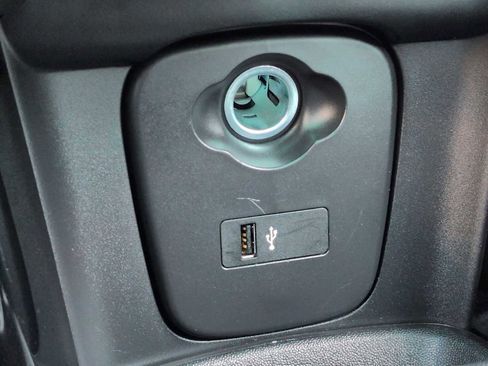 Certified 2024 MINI Cooper SE image 31