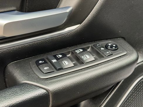 Used 2021 RAM 1500 Big Horn image 15