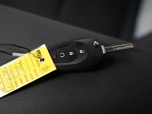 Used 2024 Chevrolet Trax RS FWD image 28