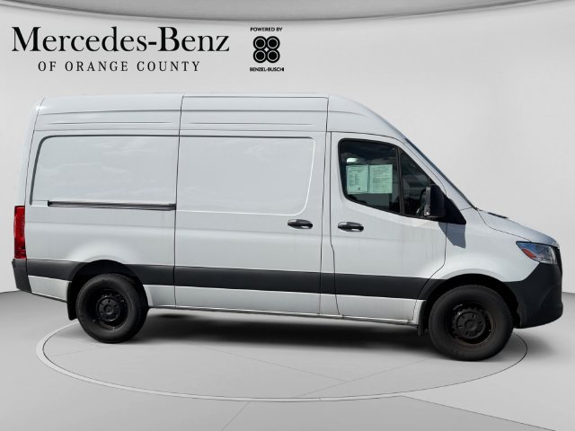 Used 2025 Mercedes-Benz Sprinter 2500 image 4