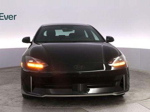 Used 2023 Hyundai Ioniq 6 SEL image 12