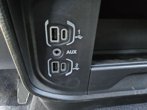 New 2026 RAM 2500 Tradesman AWD/4WD image 32