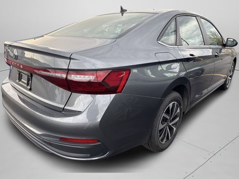 Used 2025 Volkswagen Jetta S FWD image 4