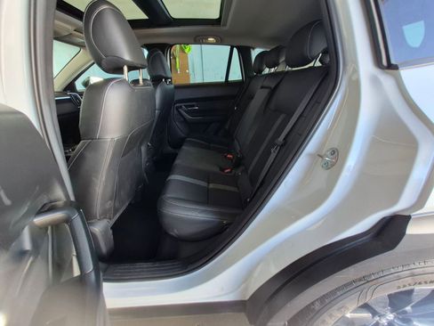 Used 2025 MAZDA CX-50 AWD 2.5 S w/ Premium Package image 9