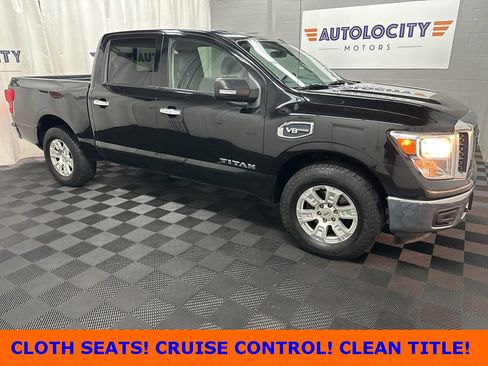 Used 2017 Nissan Titan SV image 1