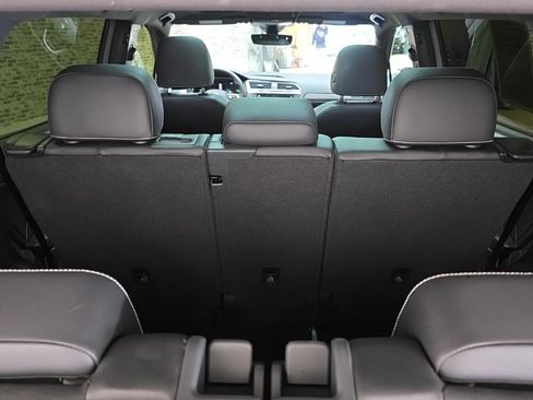 Used 2024 Volkswagen Tiguan SE R-Line image 14