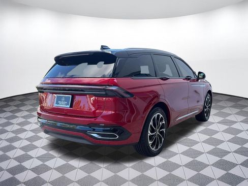 Used 2024 Lincoln Nautilus Reserve w/ Equipment Group 202A AWD/4WD image 9