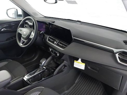 New 2026 Chevrolet TrailBlazer LT w/ Convenience Package FWD image 29