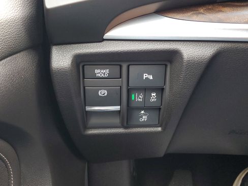 Used 2019 Acura MDX SH-AWD w/ Technology Package image 30