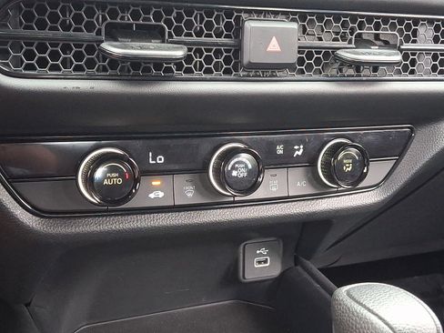 Certified 2024 Honda HR-V LX image 14