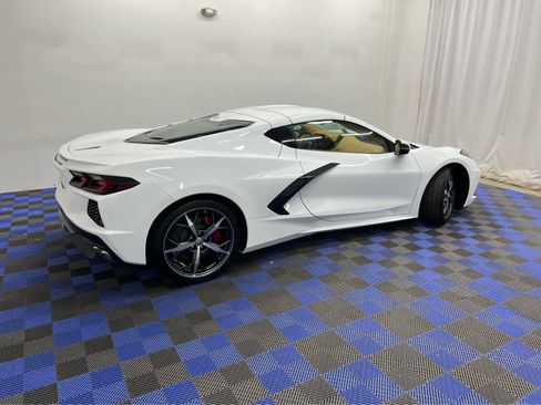 Used 2022 Chevrolet Corvette Stingray Premium Cpe w/ Engine Appearance Package image 17
