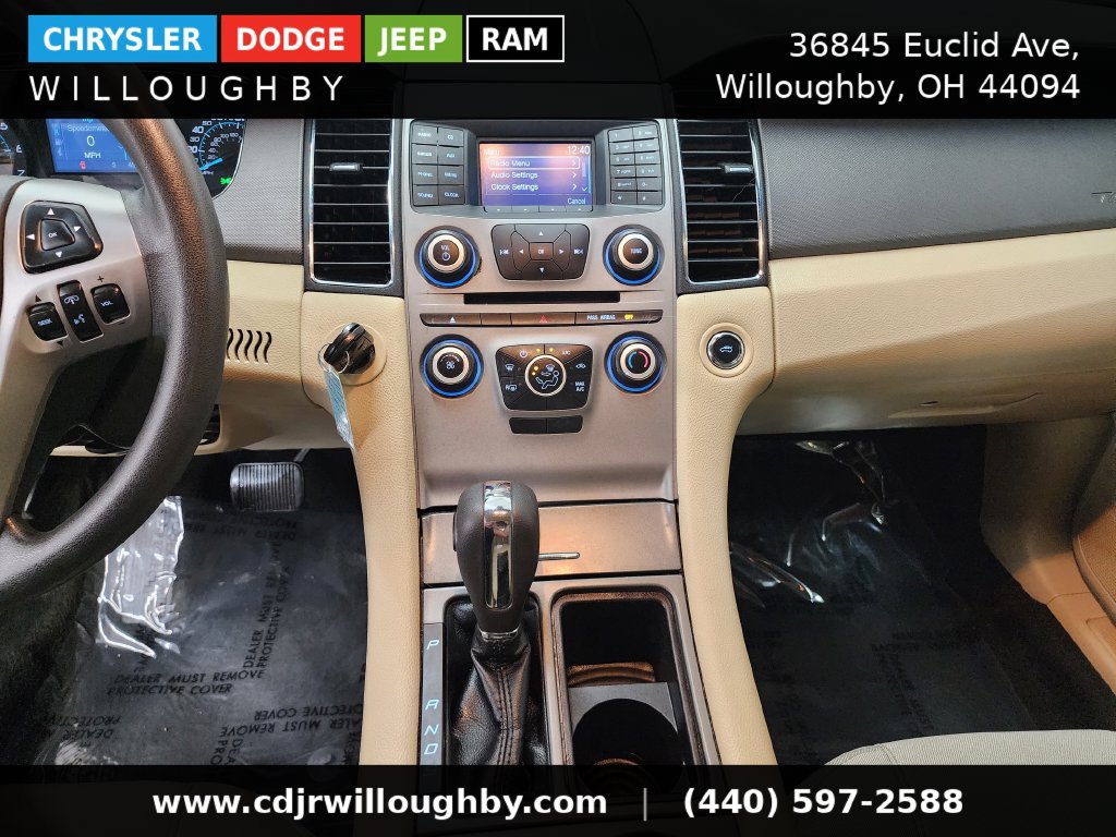 Used 2017 Ford Taurus SE FWD image 20