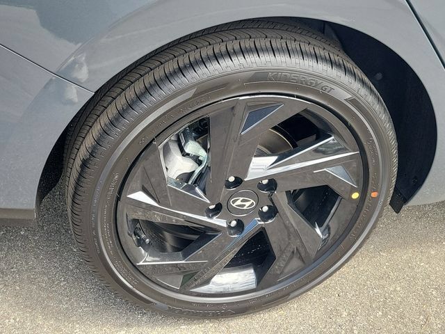 New 2026 Hyundai Elantra SEL Sport FWD image 30