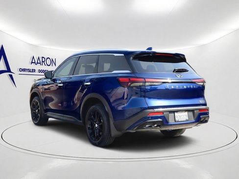 Used 2023 INFINITI QX60 Luxe w/ Cargo Package FWD image 7