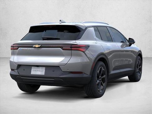 New 2026 Chevrolet Equinox EV LT AWD/4WD image 5