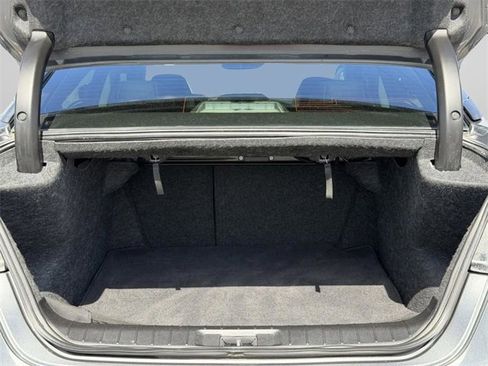 Used 2018 Nissan Maxima 3.5 SV image 16