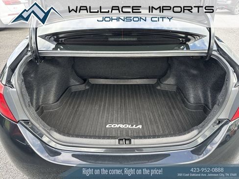Used 2017 Toyota Corolla XSE FWD image 44