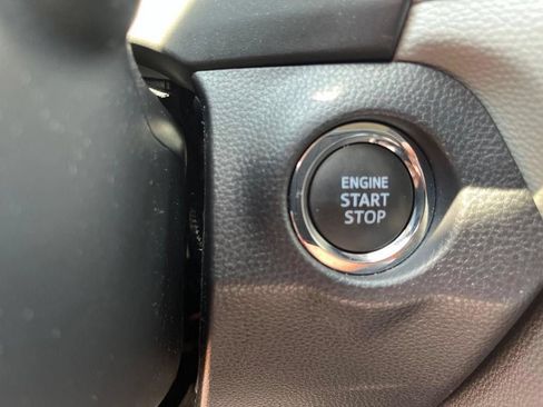 Used 2025 Toyota RAV4 XLE w/ Convenience Package FWD image 18