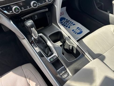 Used 2018 Honda Accord Touring image 20