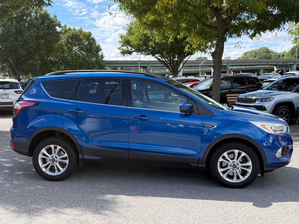 Used 2018 Ford Escape SEL w/ Ford Safe & Smart Package AWD/4WD image 10