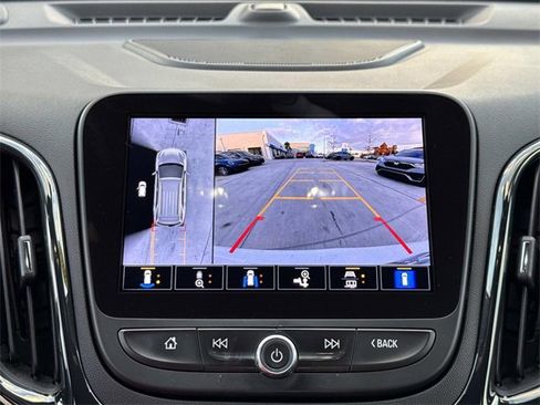 Used 2022 Chevrolet Equinox RS w/ RS Leather Package image 26