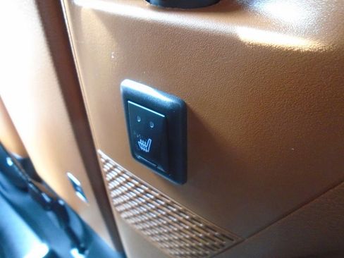 Certified 2024 Chrysler Pacifica Pinnacle image 14