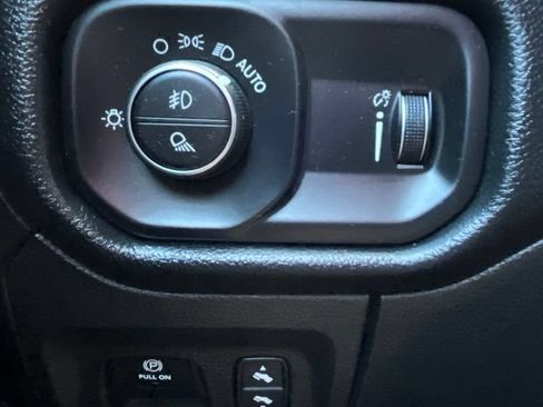 Certified 2021 RAM 1500 Big Horn AWD/4WD image 11