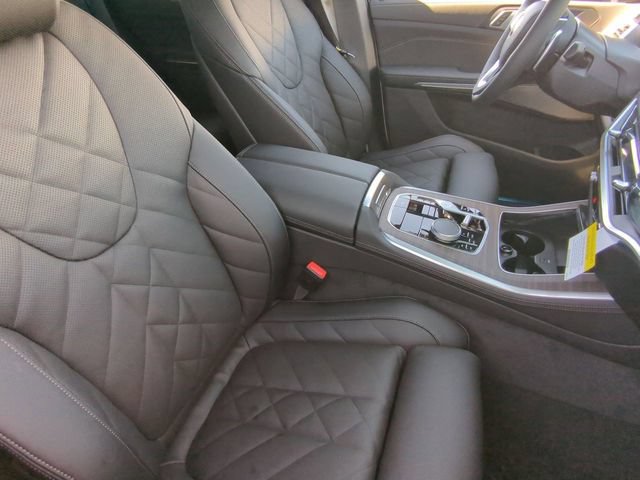 Used 2026 BMW X5 sDrive40i w/ Premium Package RWD image 11
