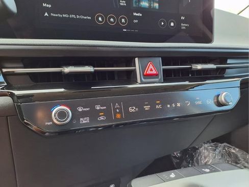 New 2026 Kia EV6 Light RWD image 16
