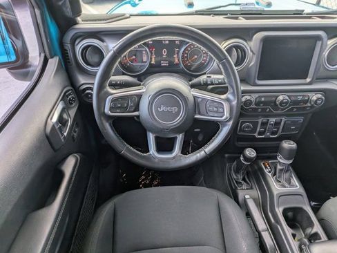 Used 2020 Jeep Wrangler Unlimited Sahara w/ Uconnect 4C Nav & Sound Group image 13