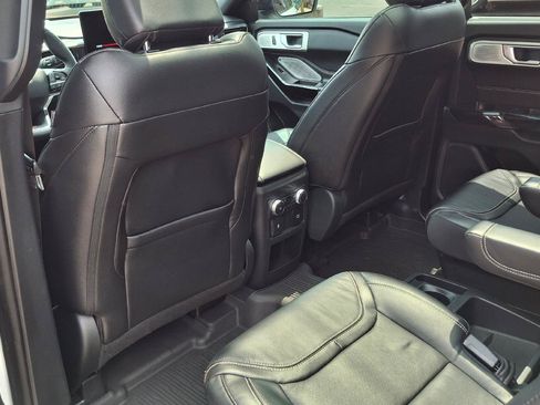 Used 2021 Ford Explorer ST w/ Equipment Group 401A AWD/4WD image 8