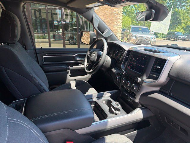 Used 2024 RAM 1500 Big Horn AWD/4WD image 34