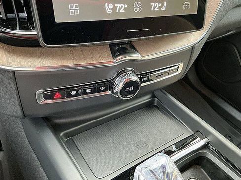 New 2026 Volvo XC60 T8 Plus w/ Protection Package Premier AWD/4WD image 18