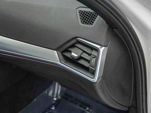 Used 2022 BMW 330i Sedan w/ Driving Assistance Package image 17