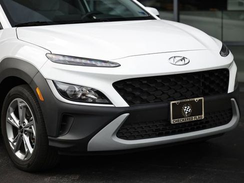 Used 2023 Hyundai Kona SEL AWD/4WD image 2