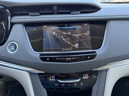 Used 2019 Cadillac XT5 Luxury image 23