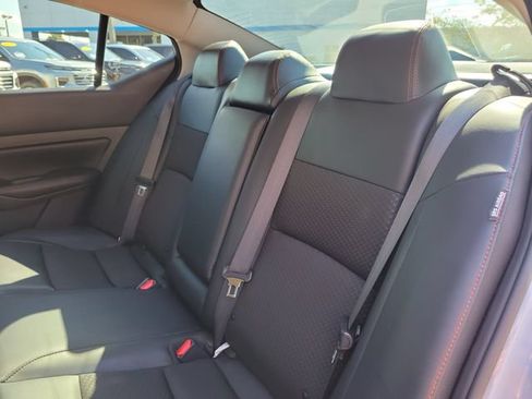 Used 2024 Nissan Altima 2.5 SR FWD image 13